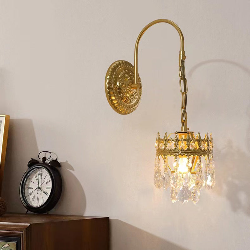 Modern Style Metal Wall Sconce Crystal Shade Wall Light for Dining Room