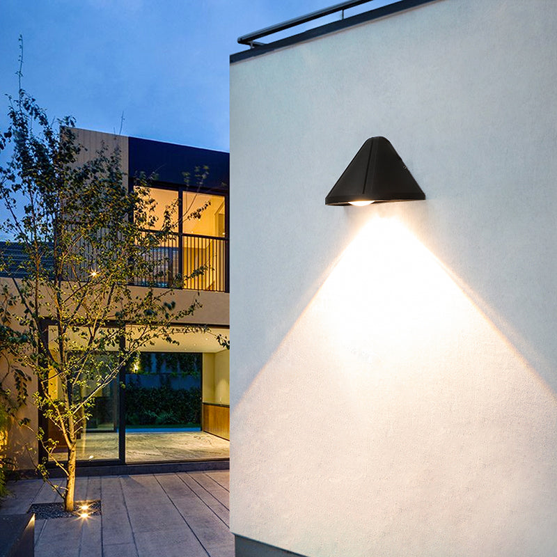 Contemporary Geometric Wall Light Aluminum & Glass Wall Sconce in Black