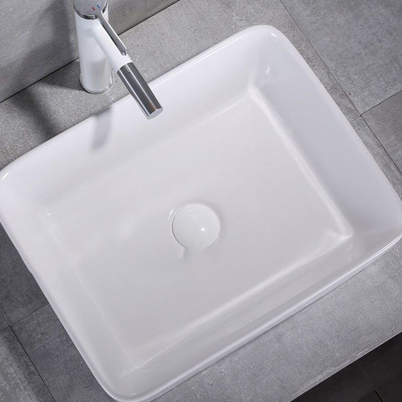 Bathroom Sink White Ceramic Faucet Single Handle Round Shape Sink