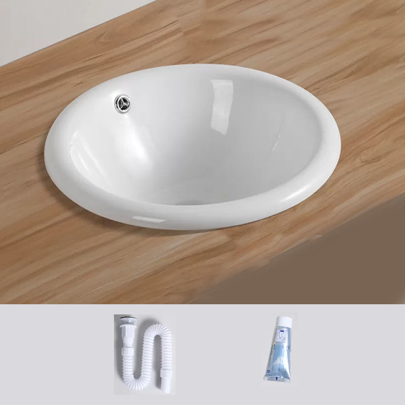 Contemporary Bathroom Sink with Pop-Up Drain Porcelain Oval-Shape Undermount Bathroom Sink