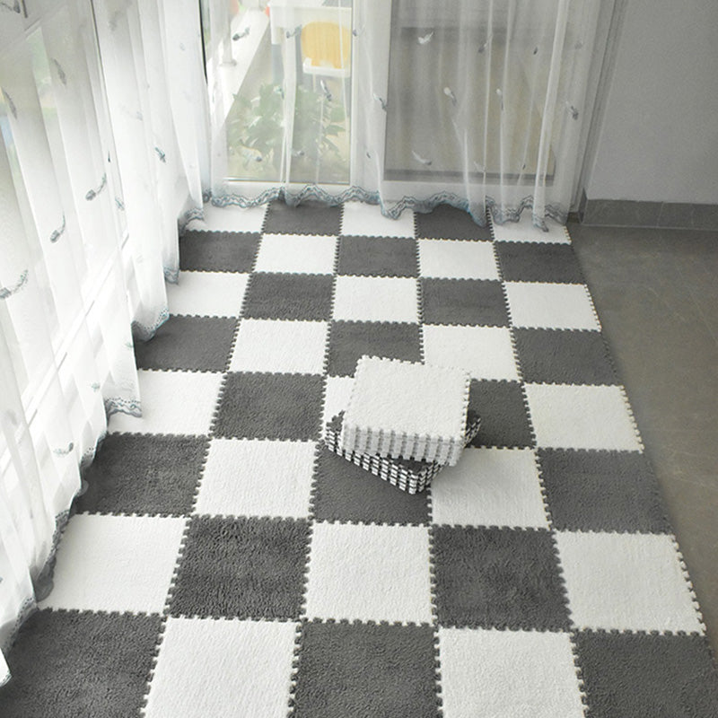 Modern Carpet Tiles Interlocking Square Color Block Stain Resistant Carpet Tiles