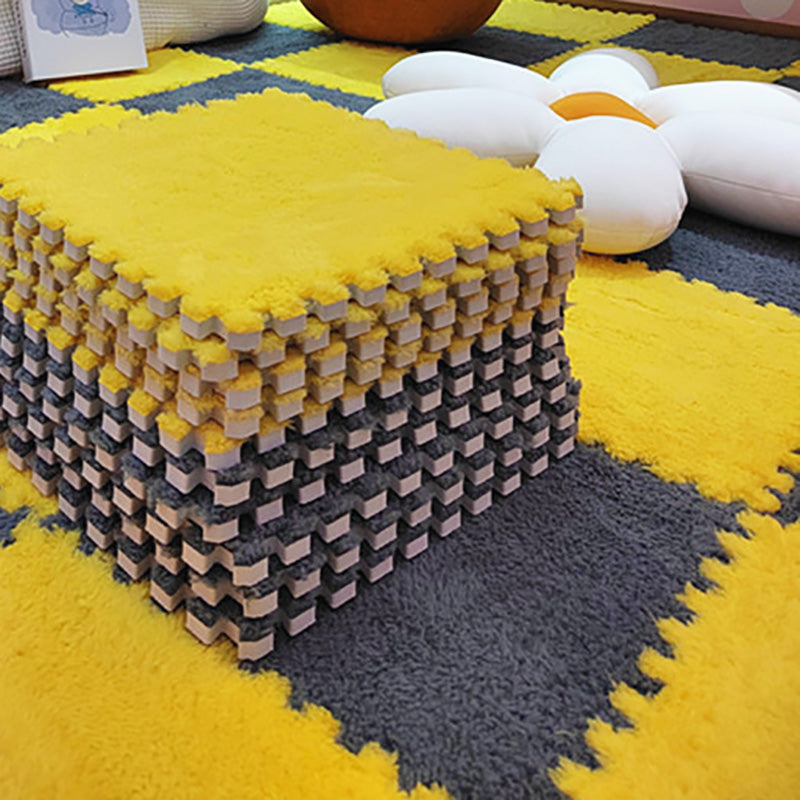 Modern Tiles and Carpet Plush Cut Interlocking Non-Skid Carpet Tiles