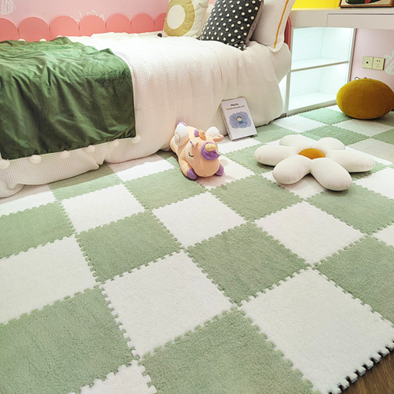 Modern Tiles and Carpet Plush Cut Interlocking Non-Skid Carpet Tiles