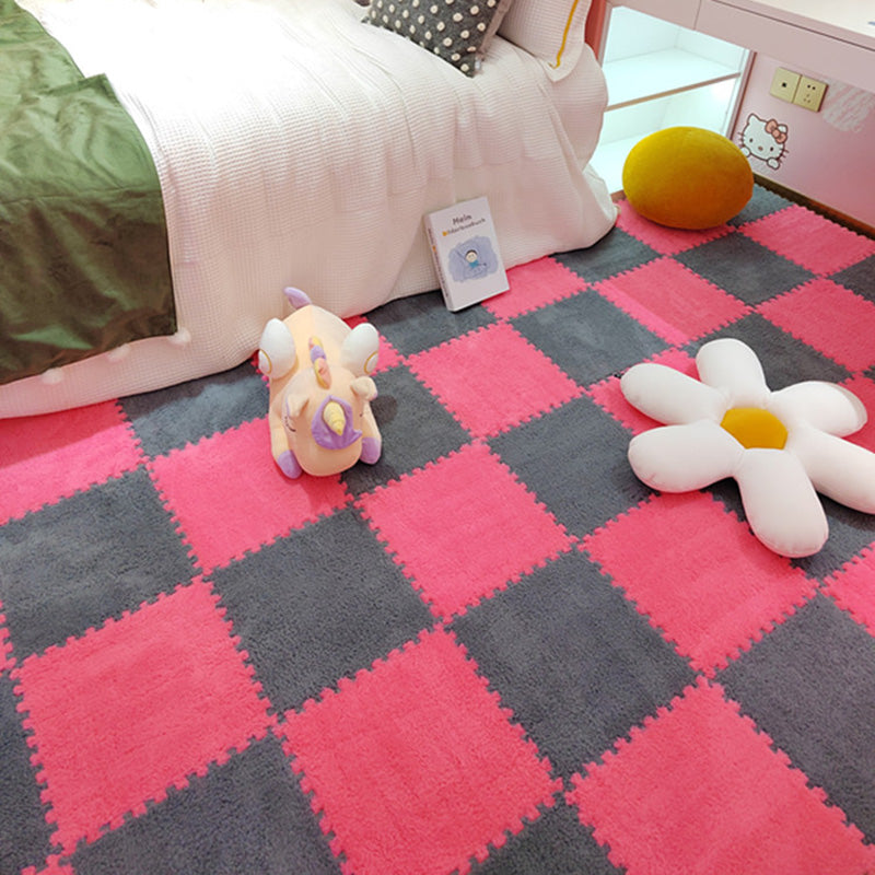 Modern Tiles and Carpet Plush Cut Interlocking Non-Skid Carpet Tiles