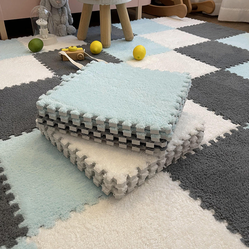 Modern Carpet Floor Tile Plush Cut Loose Lay Non-Skid Carpet Tile