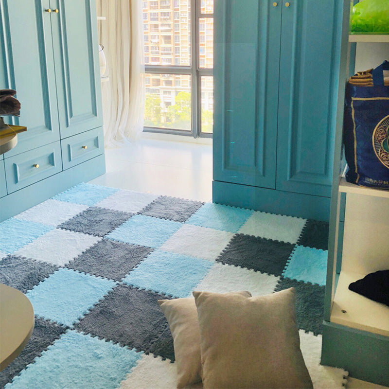 Modern Tiles and Carpet Plush Cut Loose Lay Fade Resistant Carpet Tile