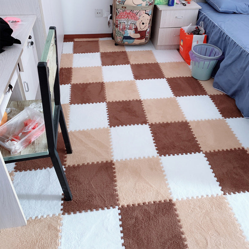 Modern Tiles and Carpet Plush Cut Interlocking Odor Resistant Carpet Tiles