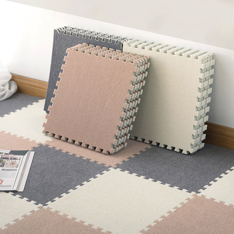 Bedroom Carpet Tiles Interlocking Square Stain Resistant Carpet Tiles