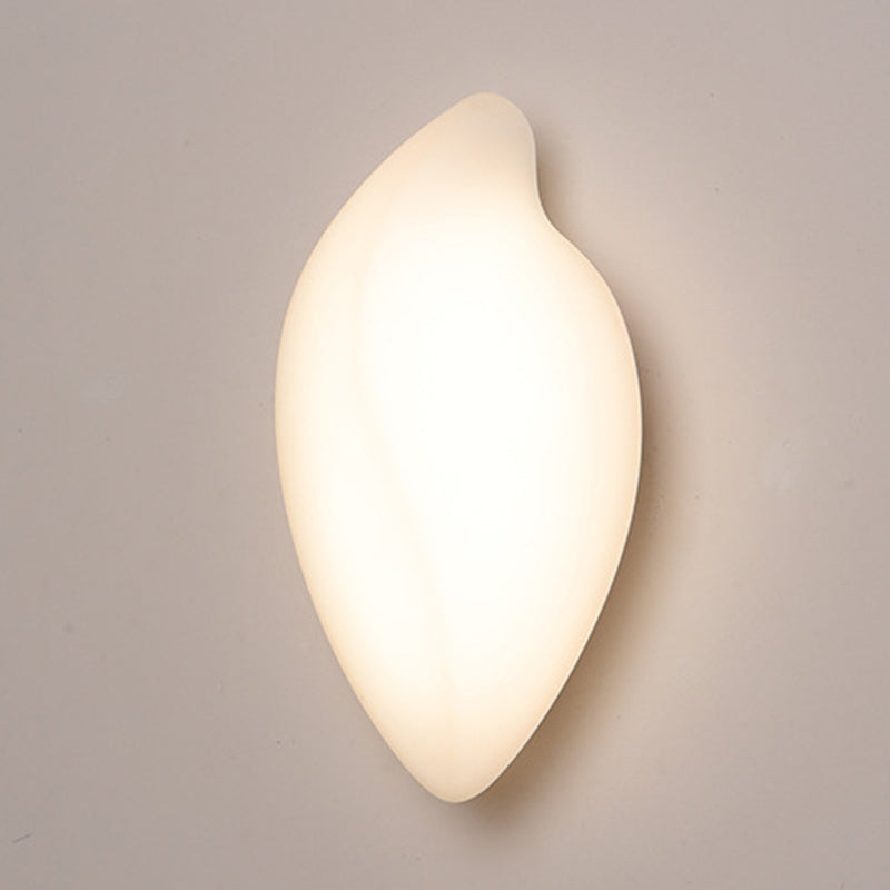 Single Modernism Wall Mounted Sconce White Acrylic LED Wall Light for Bedroom