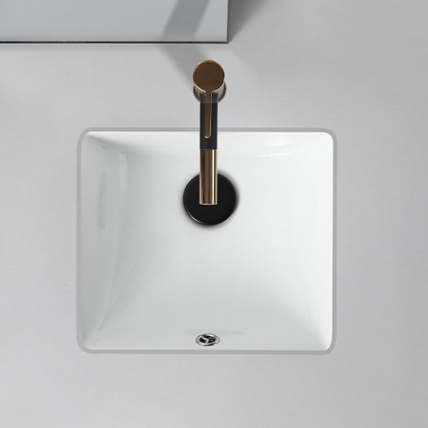 Traditional Undermount Bathroom Sink Round Porcelain Shut-Off Valve Included Basin Sink