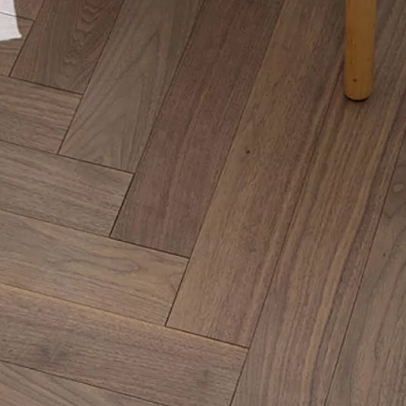 Beige Oak Laminate Plank Flooring Scratch Resistant Click Lock Laminate Floor