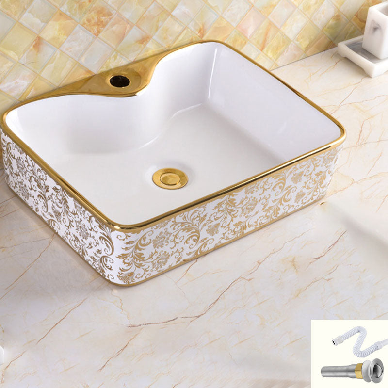 Traditional Vessel Sink Oval Porcelain with Pop-Up Drain and Faucet Vessel Lavatory Sink