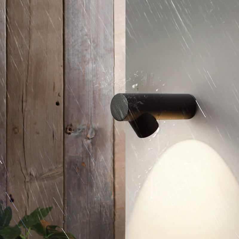 Aluminum LED Wall Fixture in Black / White Finish Modern Wall Spotlight