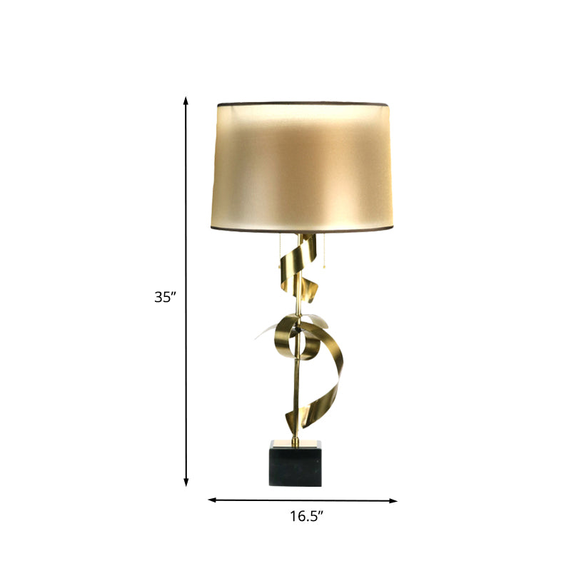 Lámpara de mesa de tela de oro de 1 linda de escritorio de cinta de seda de metal con cadena de extracción