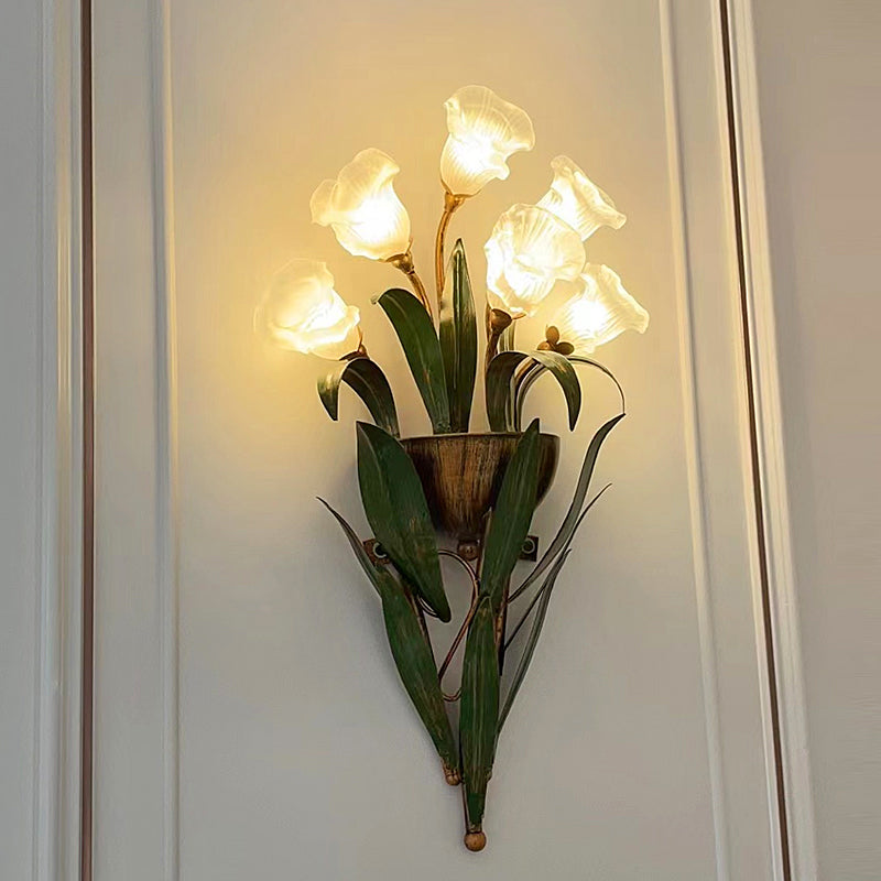 Modern Style Wall Lamp Flower Shape Wall Mount Lamp with Glass Shade for Bedroom