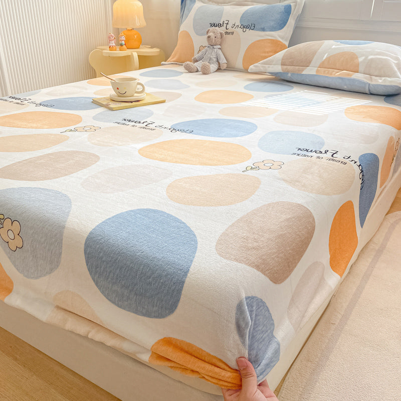 Trendy Bed Sheet Orange Printed Wrinkle-Free Non-Pilling Fade Resistant Flannel Sheet