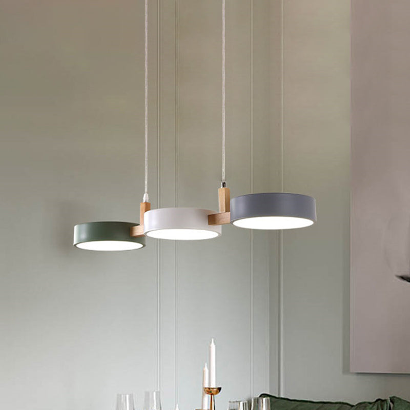 Metallzylinder Multi-Light-Anhänger Nordic 3 Kopf weißgrau-grüne Deckenlampe mit Holzarm