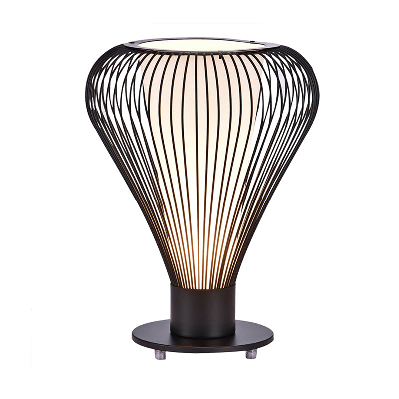 Lámpara de lectura LED con forma de pera de hierro, lámpara de escritorio pequeña, modernismo, 1 cabezal, acabado negro, con pantalla de cristal blanca cónica interior