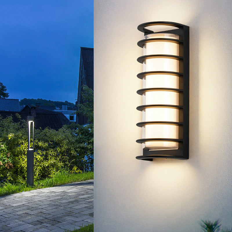 Simple Black Wall Sconce Fixture Half-Cylinder Outdoor Sconce Light