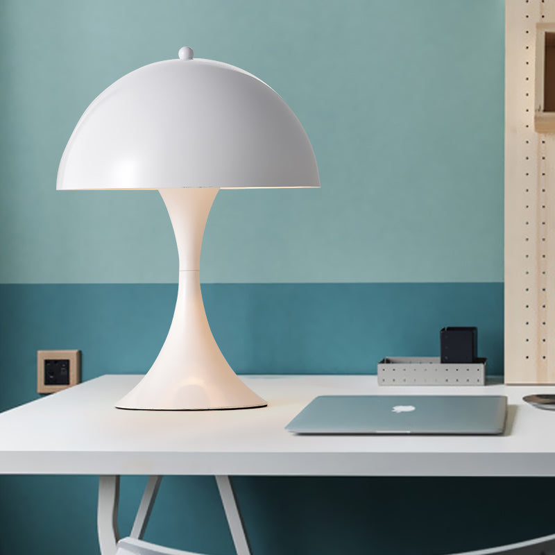 Table de nuit à champignon blanc / noir blanc Light moderne 1 lampe de bureau créative en métal clair pour le salon