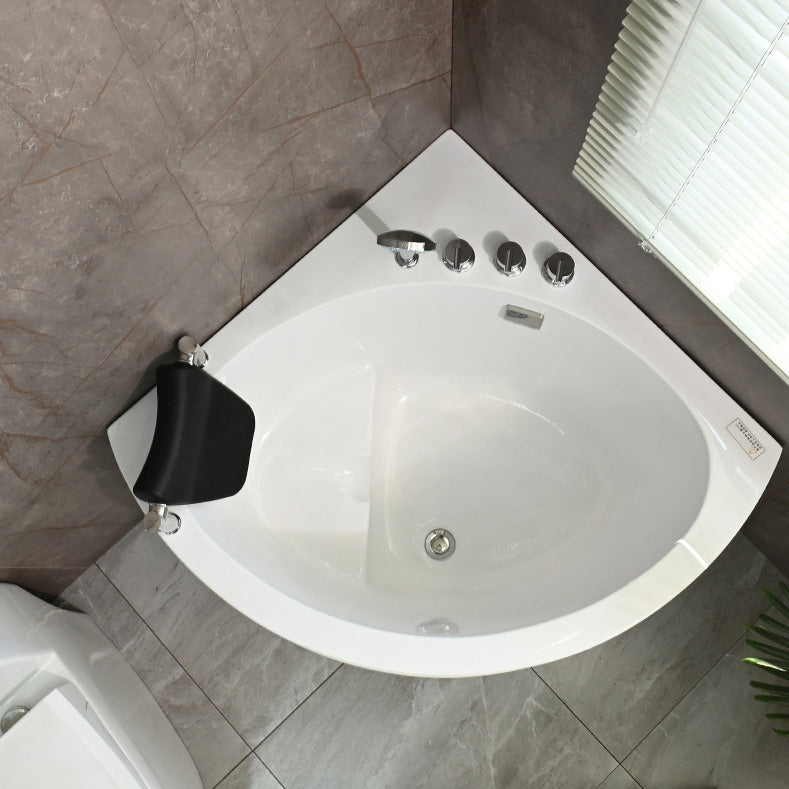 Modern Corner White Bath Acrylic Soaking Center-Back Bathtub