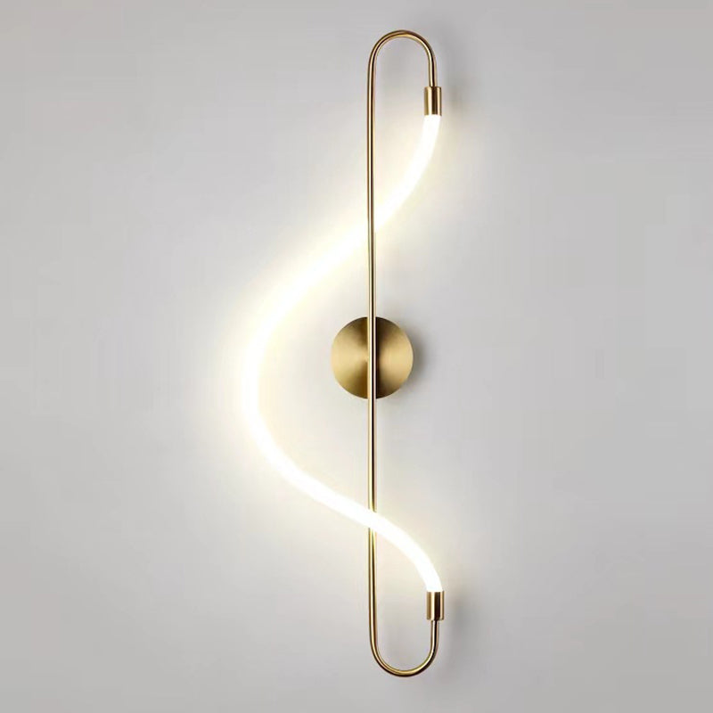 Linear Shape Metal Wall Light Modern Style 1-Light Wall Mount Lighting in Gold