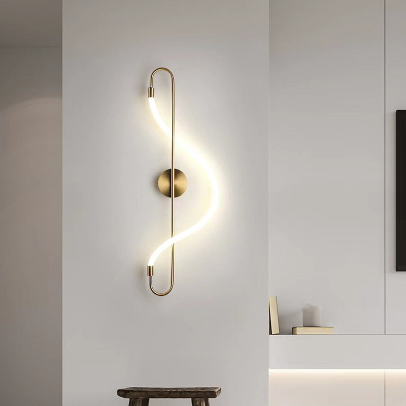 Linear Shape Metal Wall Light Modern Style 1-Light Wall Mount Lighting in Gold