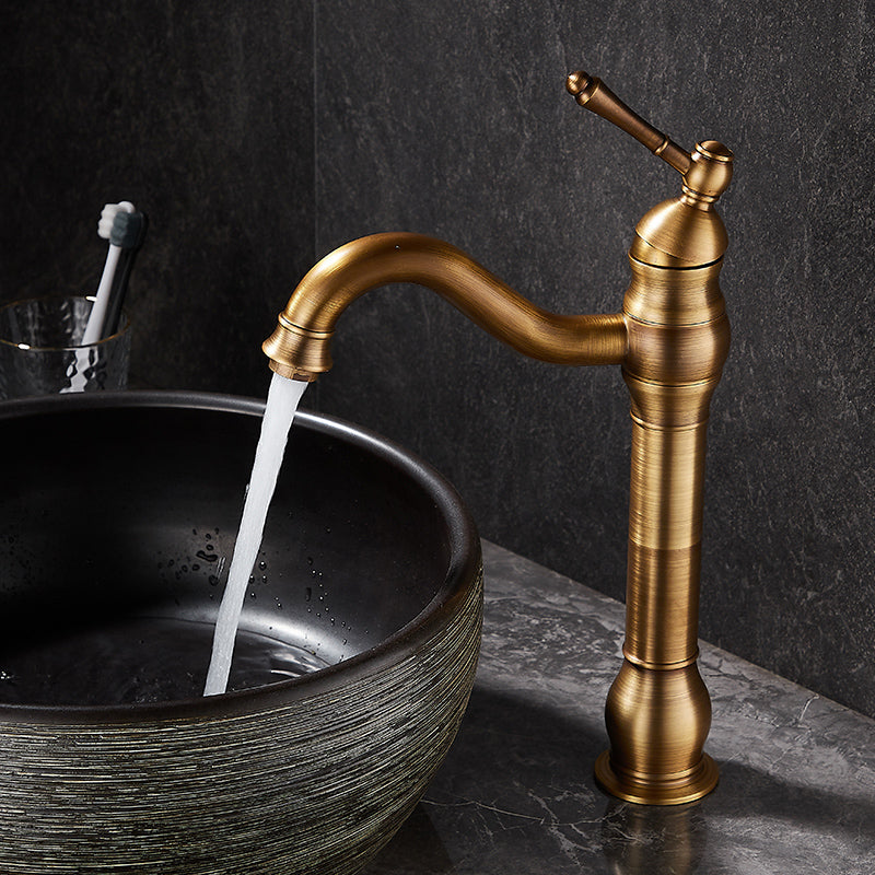 Traditional Wide Spread Bathroom Faucet Lever Handles Centerset Faucet