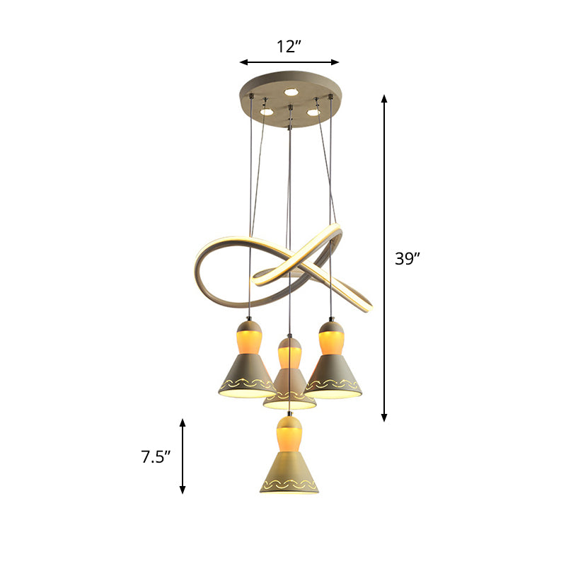Acrylique Bell Cluster Pendant Light Modernisme 4 Heads Strip LED Suspension Lampe en blanc