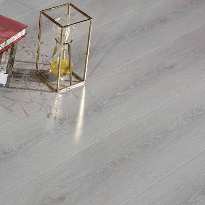 Traditional Wood Flooring Tiles Click-Locking Wire Brushed Flooring Planks