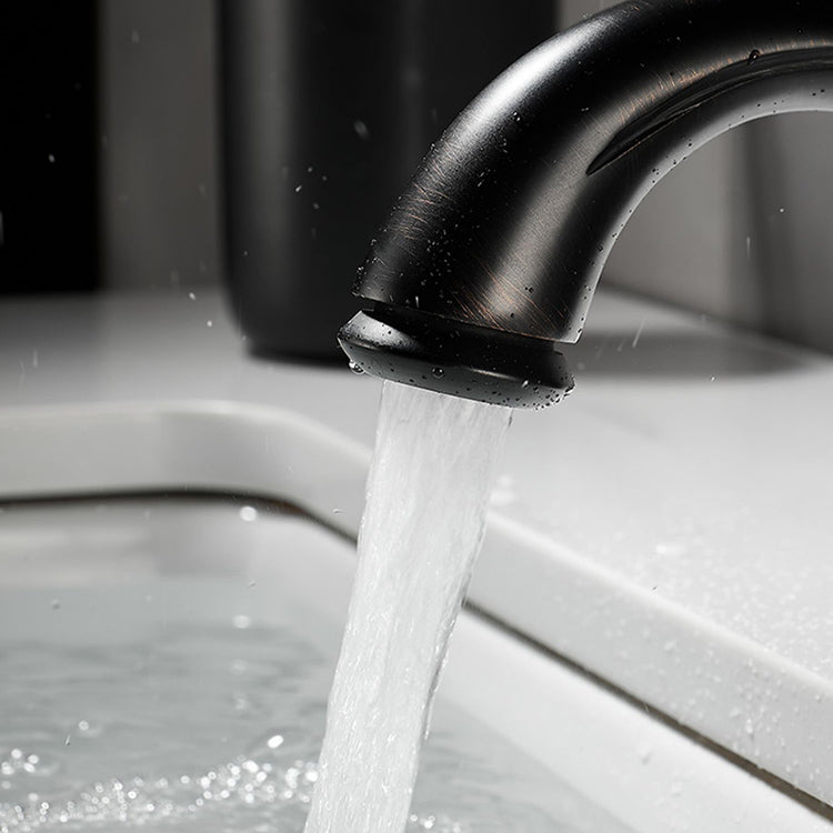 Traditional Wide Spread Bathroom Faucet Lever Handles Lavatory Faucet