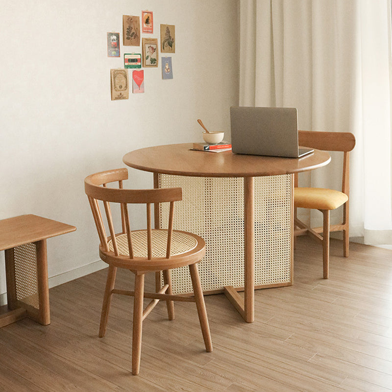 Modern Round Dining Room Table Solid Wood Dining Table for Kitchen