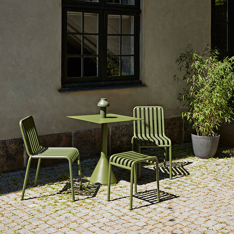 Modern Iron Patio Table Outdoor UV Resistant Patio Table in Green