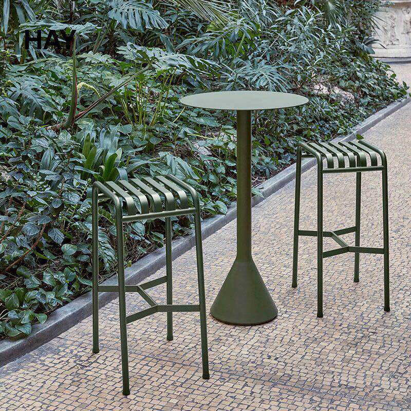 Modern Iron Patio Table Outdoor UV Resistant Patio Table in Green