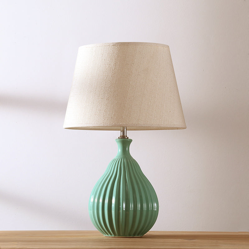 Luz de lágrima blanca/verde Luz Minimalista 1 Lámpara de cerámica de cerámica ligera con sombra de tela de cono