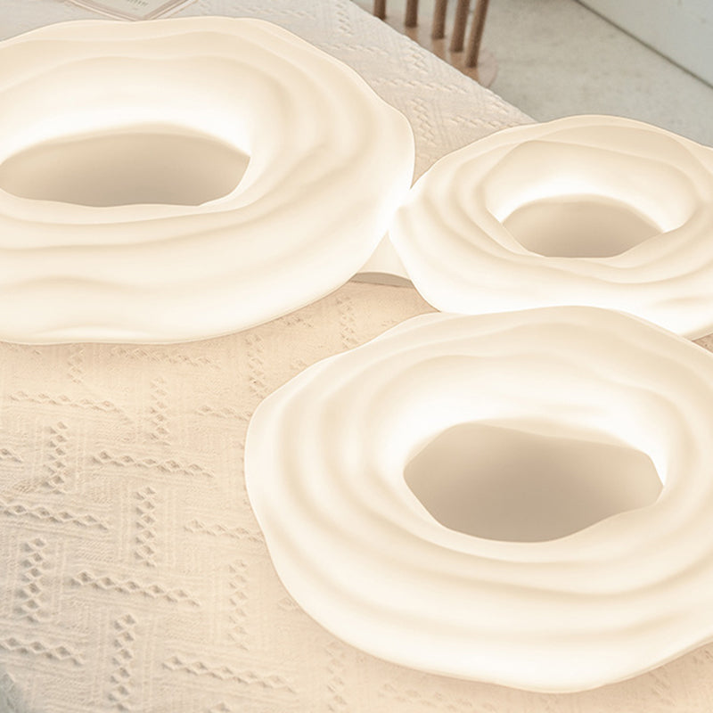 Metal Geometric Flush Mount Fixture Modern 3 Lights Flush Light Fixture in White