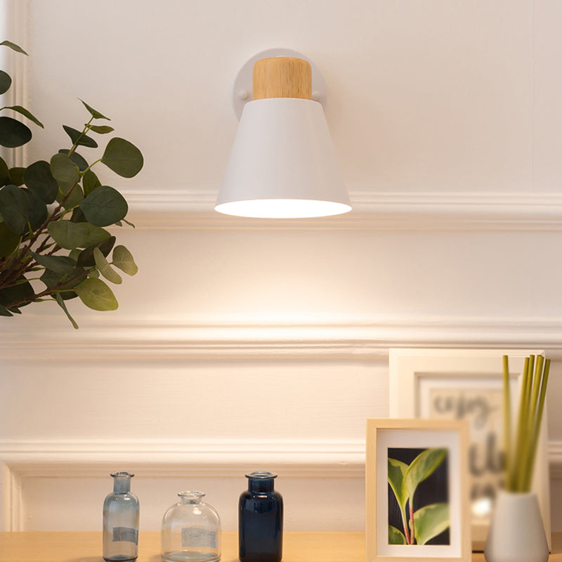 Modern Metal Wall Sconce Lighting White Wall Mounted Lights for Bedroom