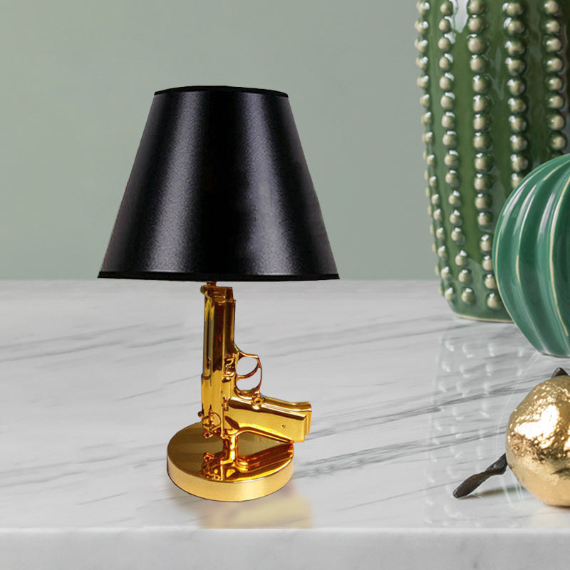 Black Finish Barrel Shade Table Light Modernist 1-Head Fabric Desk Lamp with Gold Gun-Shape Body