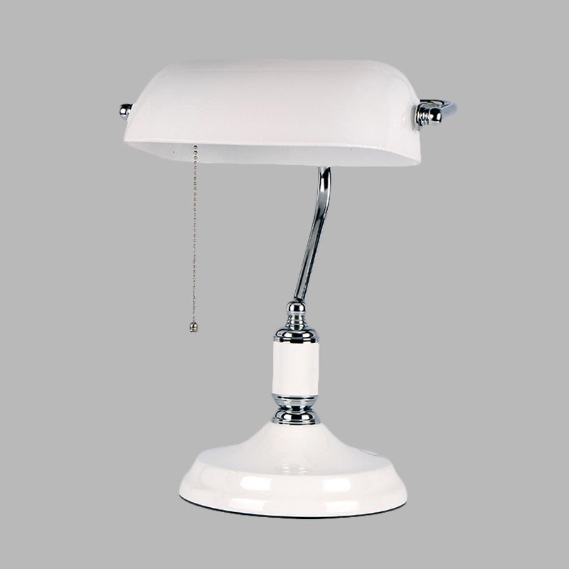 Table de nuit à demi-cylindre classique clair verre blanc 1-Light Light Pull Chain Desk Lampe