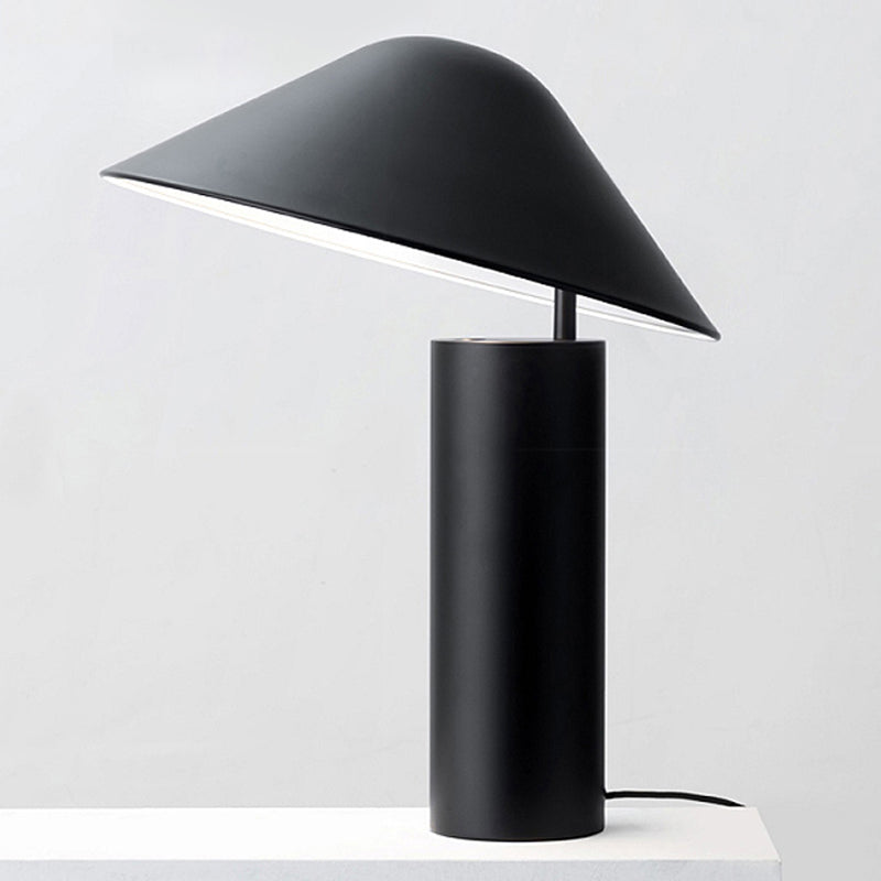 Lampada da tavolo a fungo Lampada da scrivania da comodino modernista in alluminio a LED in nero con base cilindrica in ferro