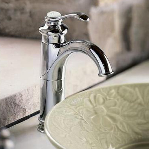 Traditional Wide Spread Bathroom Faucet 1 Lever Handles Lavatory Faucet