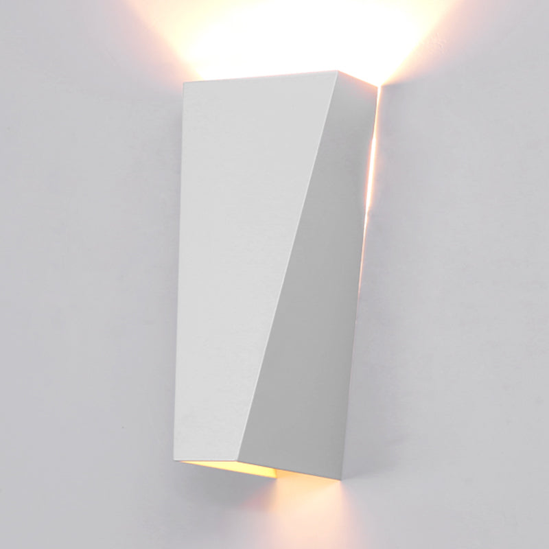 LED Wall Lamp Modern Style Wall Mount Lamp with Iron Shade for Bedroom