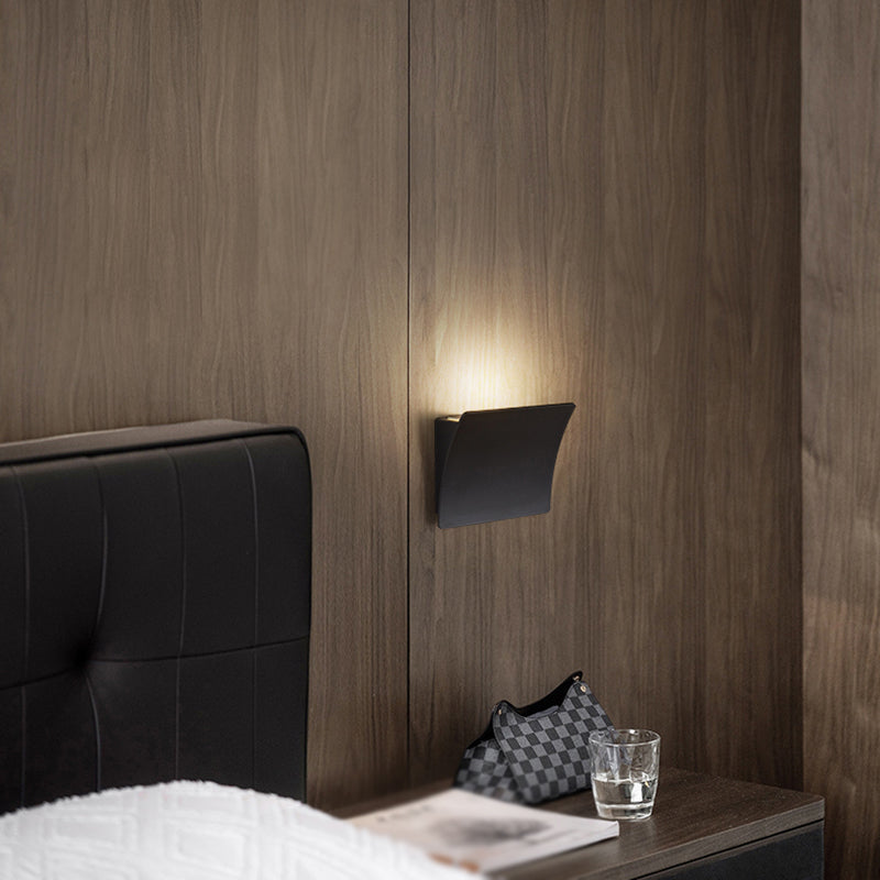 Black LED Wall Lamp Modern Style Wall Mount Lamp with Metal Shade for Bedroom