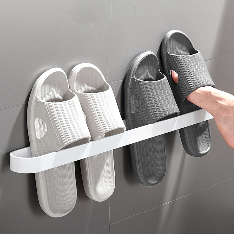 Minimalistic Bathroom Accessory Set Metal Slipper Rack/Towel Bar