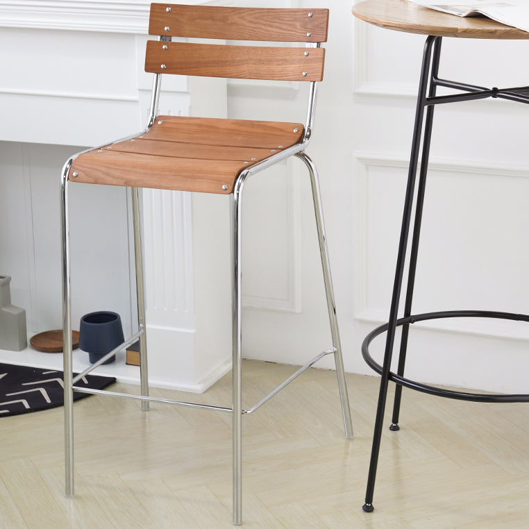Modern Armless Backrest Counter Stool Iron Bar Stool with Wooden Seat and Pedal for Cafe