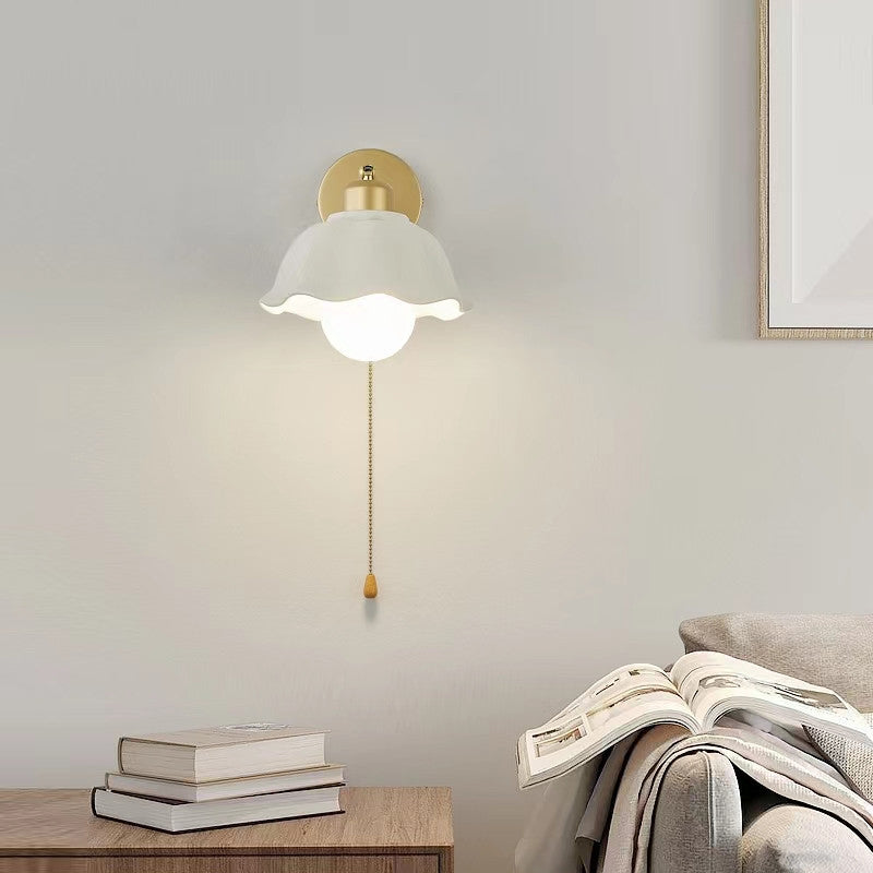 Creative Wall Light Fixture Modern Wall Light Sconce with Glass Shade for Bedroom