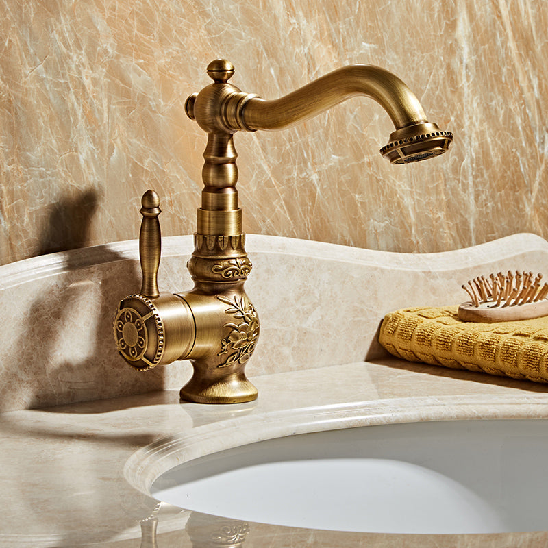 Brass Traditional Wide Spread Bathroom Faucet Lever Lavatory Faucet