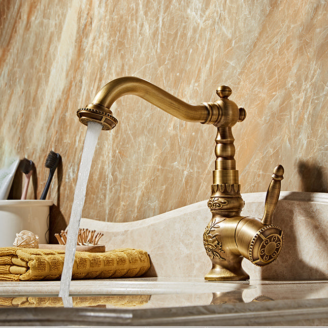 Brass Traditional Wide Spread Bathroom Faucet Lever Lavatory Faucet