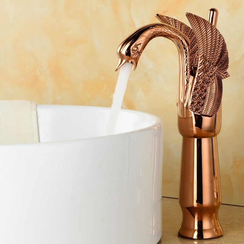Traditional Wide Spread Bathroom Faucet 1-Handle Lavatory Faucet