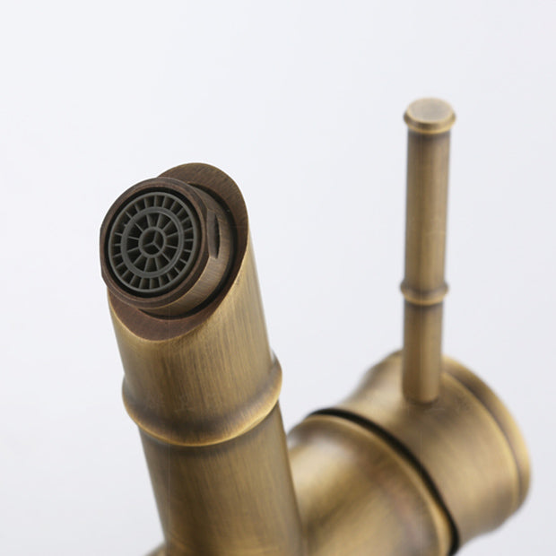 Vintage Wide Spread Bathroom Faucet 1-Handle Lavatory Faucet